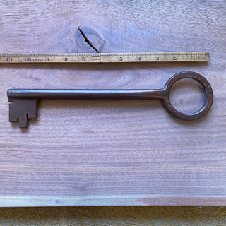 Iron Key Medium