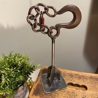 Heart w/Red Lock & Arrow Base