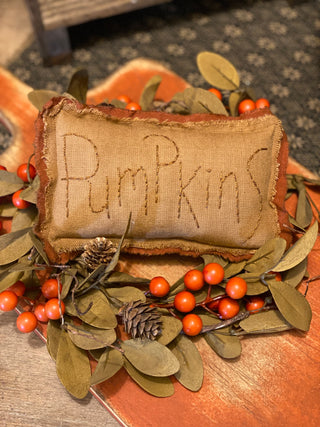 Pumpkins Pillow Tuck Light Brown