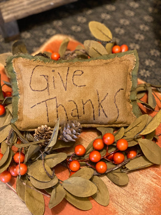 Give Thanks Pillow Tuck